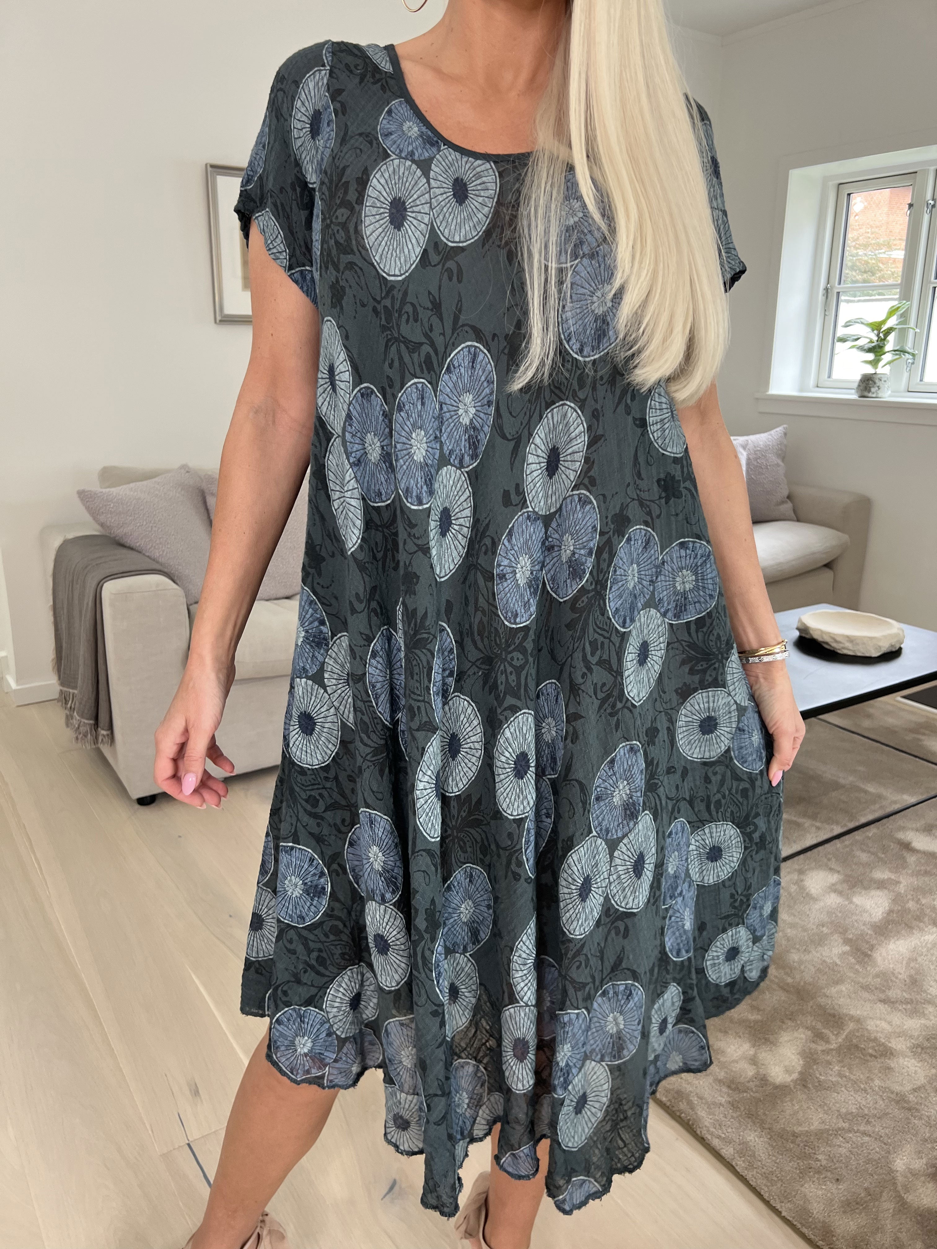 Delphine - Klänning i bomull med motiv